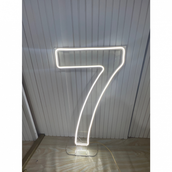 Número 7 neon 60x35cm