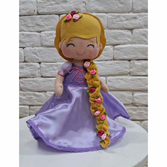 PRINCESA RAPUNZEL ENROLADOS (feltro) 32cm