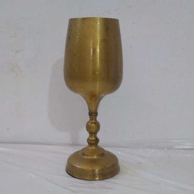 Vaso metal dourado esfeito escovado 34x10