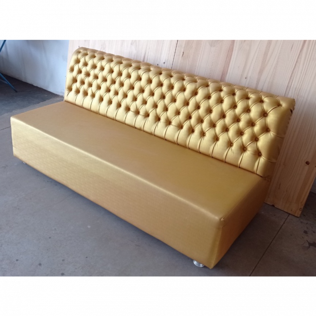 Sofa Capitone Dourado 176x83x83 cm