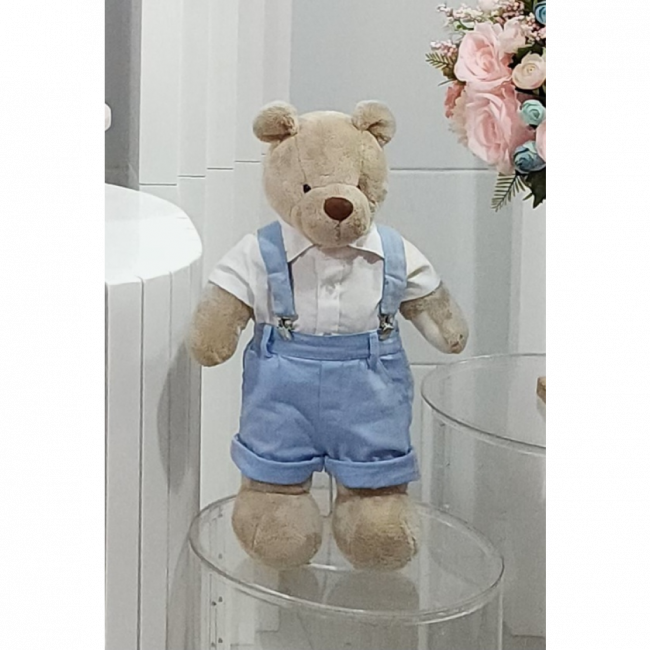 Urso pelúcia roupa azul e branca