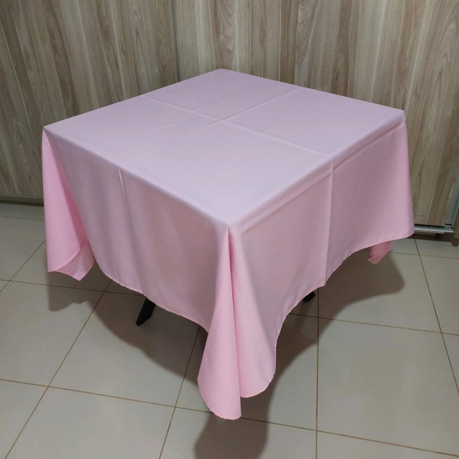 TOALHA DE MESA QUADRADA ROSA EM OXFORD