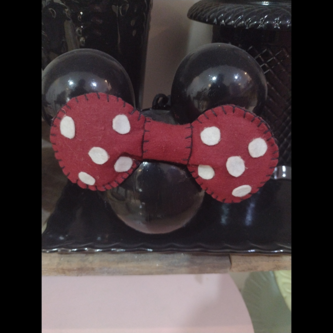 CABEÇA MINNIE LAÇO VERMELHO