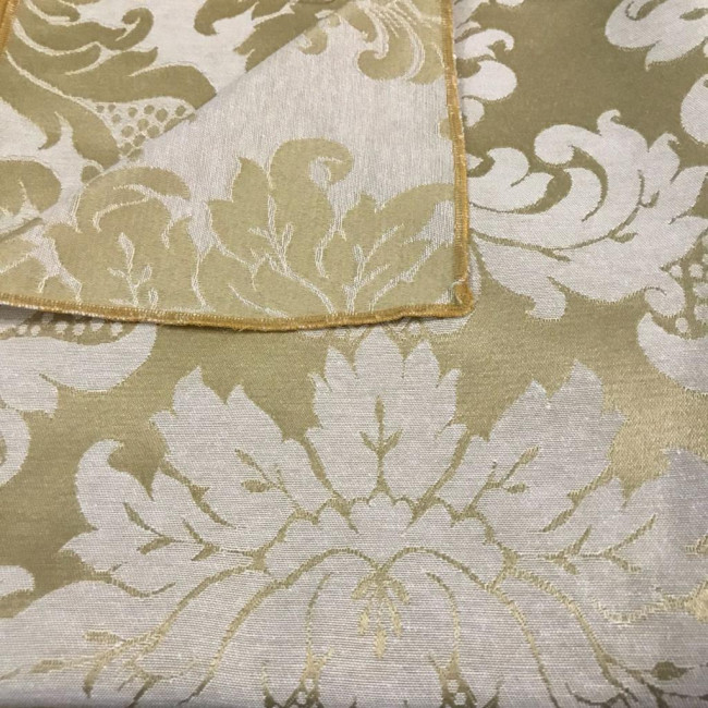 Toalha Dourada Quadrada 1.4m x 1.4m Jacquard Medalhão