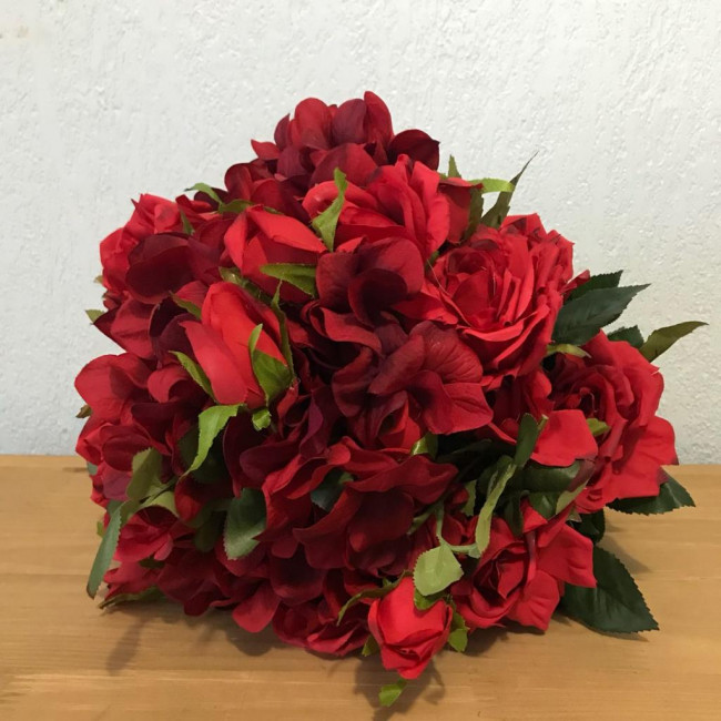 Arranjo Vermelho de Hortênsia e Rosas M1 - 35cm (D) x 45cm (A)