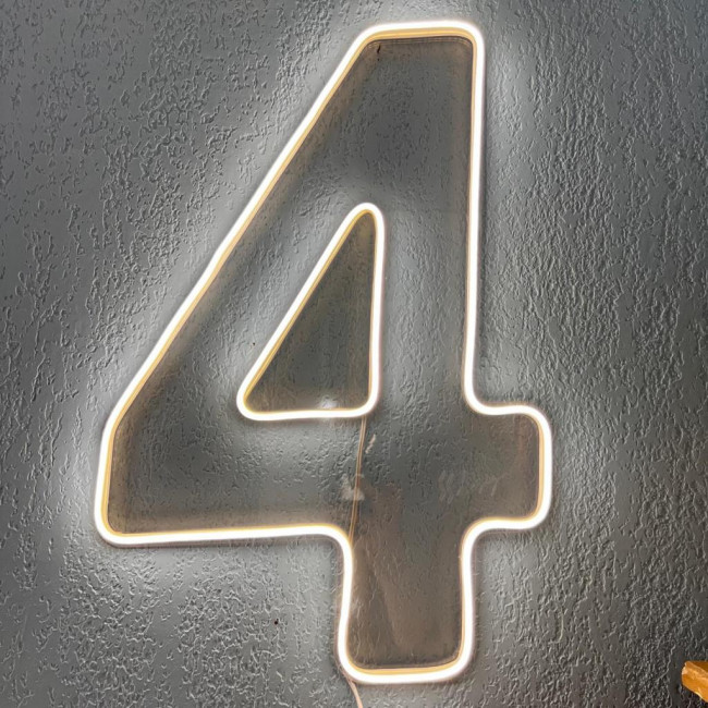 Número 4 Neon M1 - 50cm (A) x 34cm (L) Acrílico