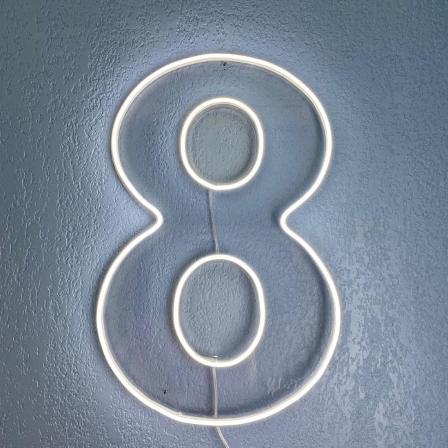 Número 8 Neon M1 - 50cm (A) x 32cm (L) Acrílico