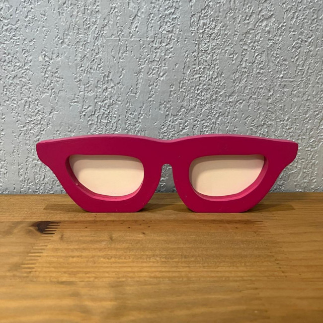 Óculos Pink P2 - 7.5cm (A) x 24cm (L) MDF