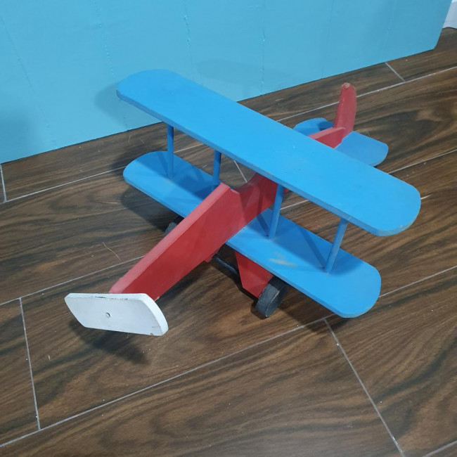 Avião MDF Azul, Vermelho e Branco