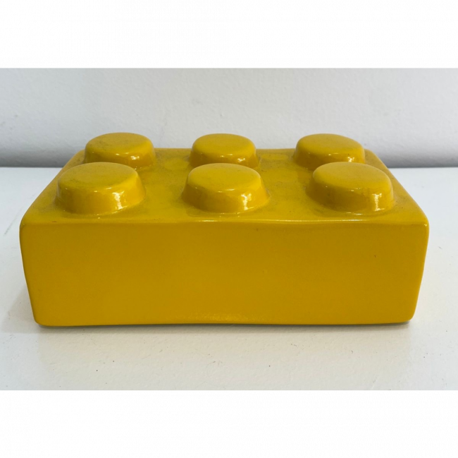 lego amarelo de louça