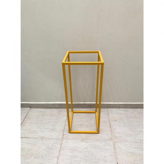 Mesa cubo amarela