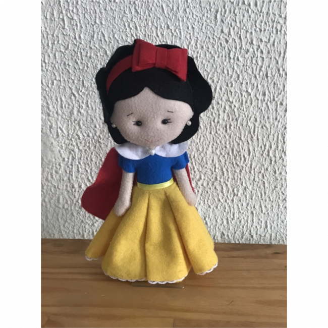 BRANCA DE NEVE DE FELTRO