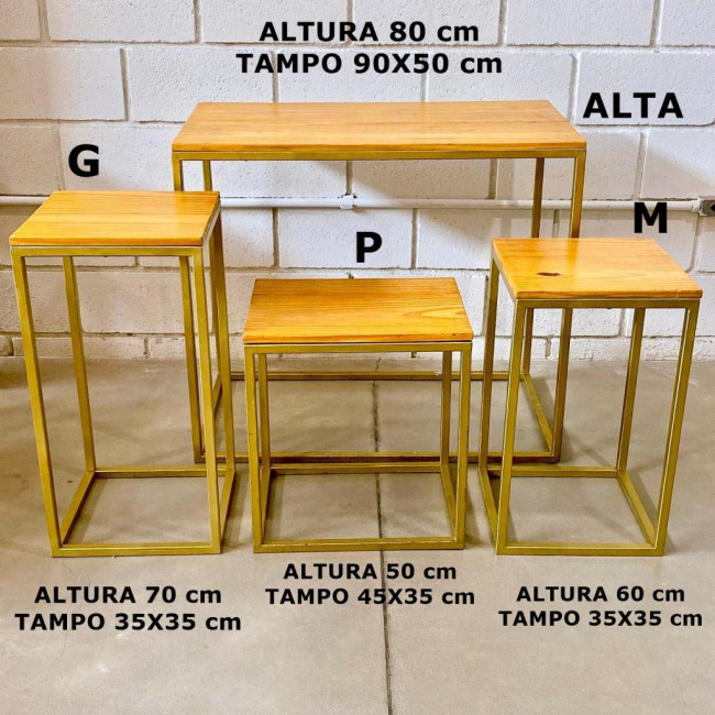 MESA DOURADA QUADRADA BAIXA G