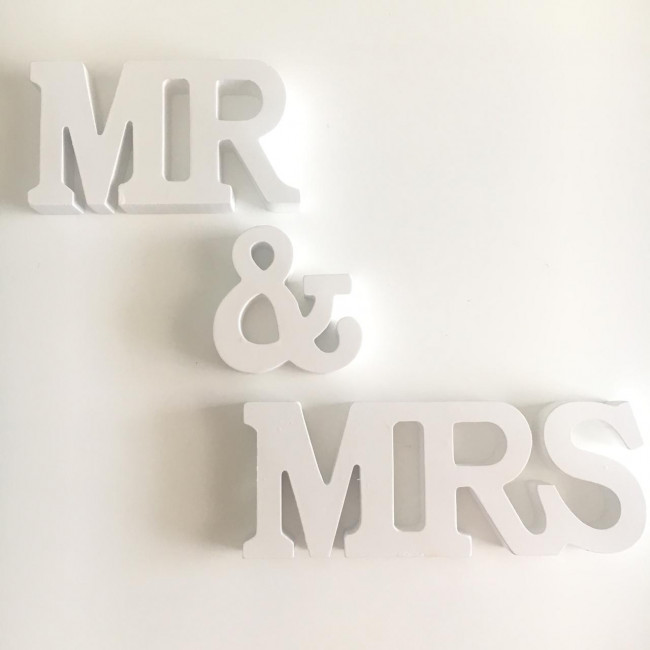 LETREIRO MR & MRS MDF