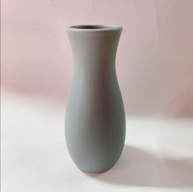 Vaso cinza cerâmica liso