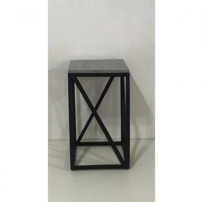 Mesa preta e cimento queimado cubo P  30 cm C x 30 cm L x 53 cm Altura