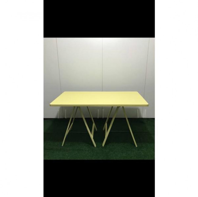 Mesa amarela cavalete Pegue e Monte  1,35 X 75 cm Altura