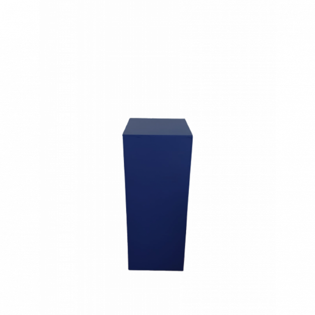 Mesa Cubo azul petróleo (82Ax32L)