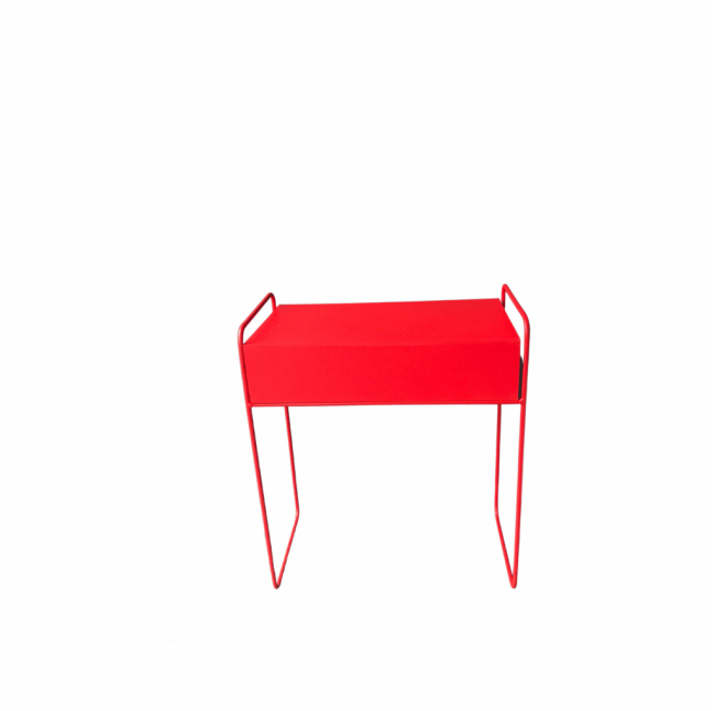 Mesa vermelha   72 x 40 x 84 cm Alt
