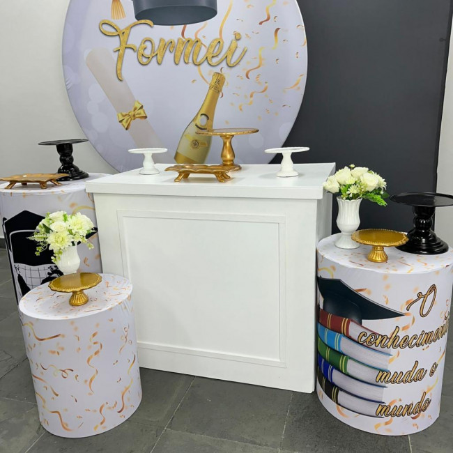 Formatura com painel lateral