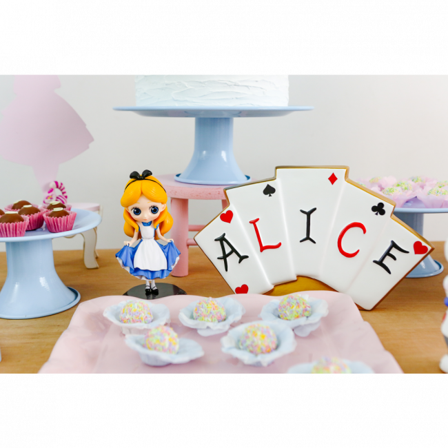 Kit Decoração Clássico Alice no País das Maravilhas M (valor sem papelaria)